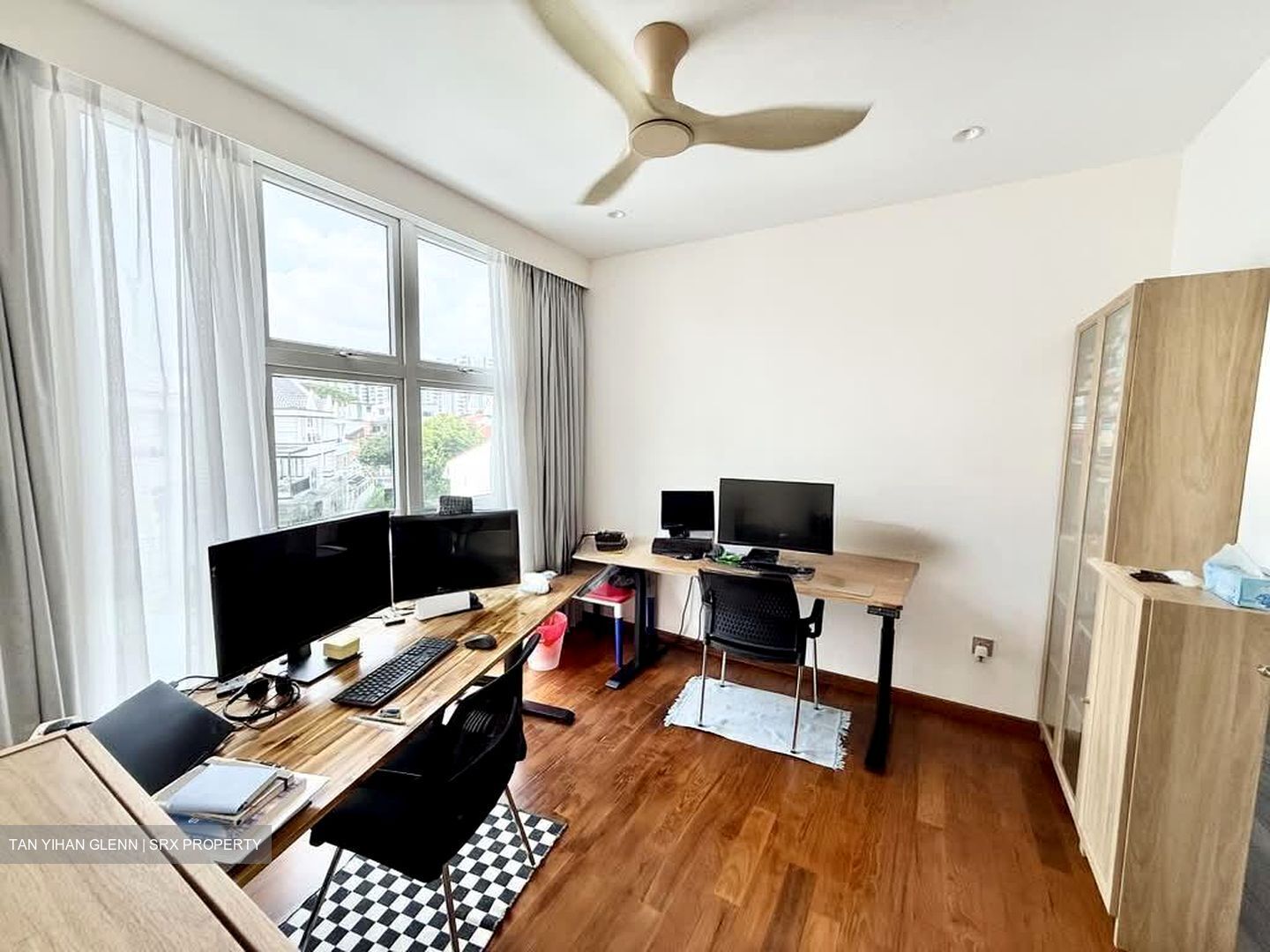 Highland Road (D19), Terrace #561033791